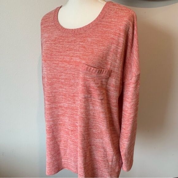 Torrid Super Soft Plush Long Sleeve T-Shirt Scoop Neckline - Picture 2 of 8